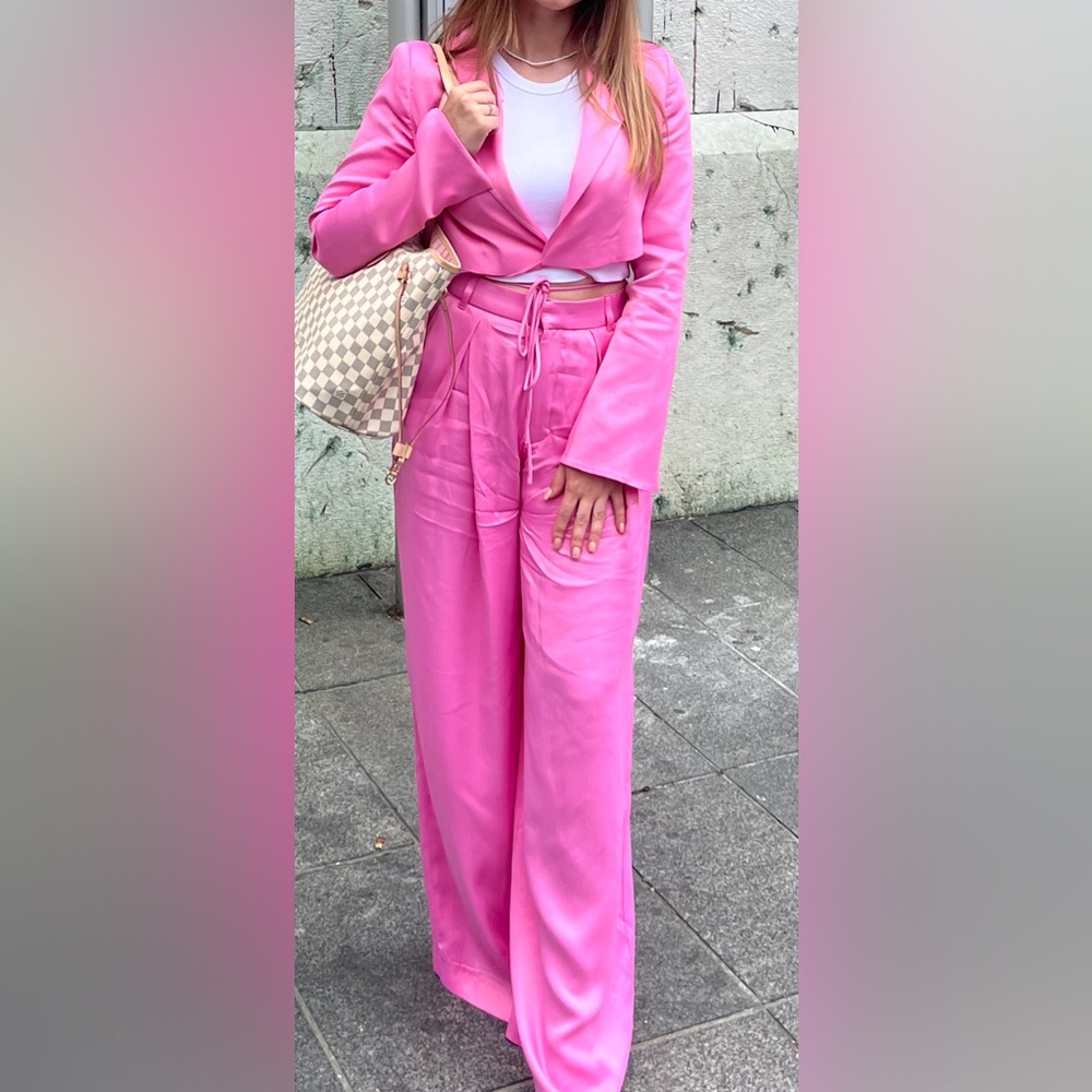 COPY - Zara Two piece matching outfit blazer size m, pants size S